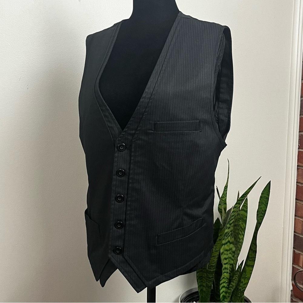 RW&Co womens button tailored vest black pinstripe  Size medium